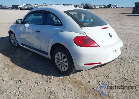 2015 Volkswagen Beetle 1.8T Fleet Edition из США, поврежденный, VIN 3VWF17AT0FM654766